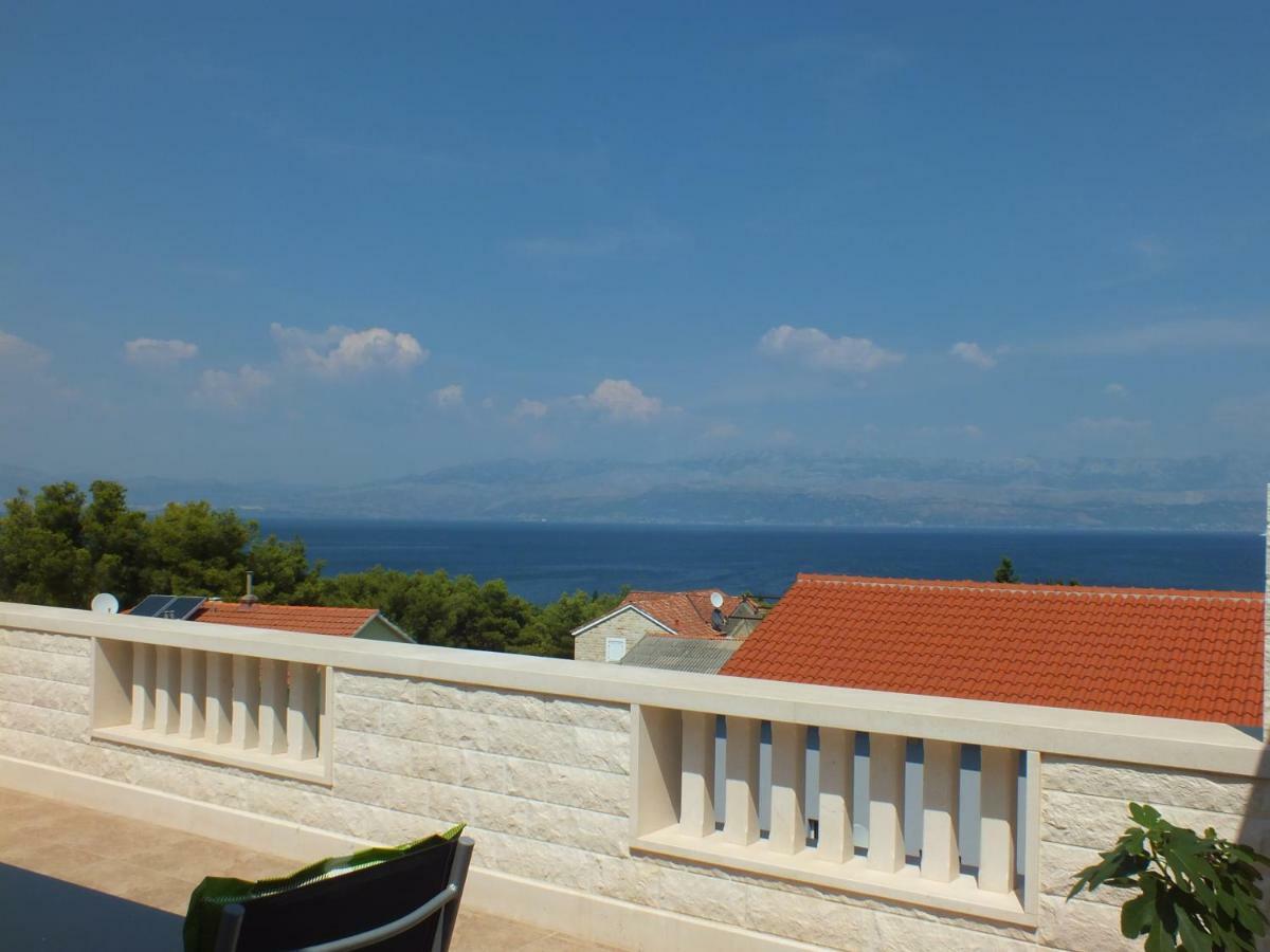 Apartments Marko Sutivan Insel Brac Ngoại thất bức ảnh